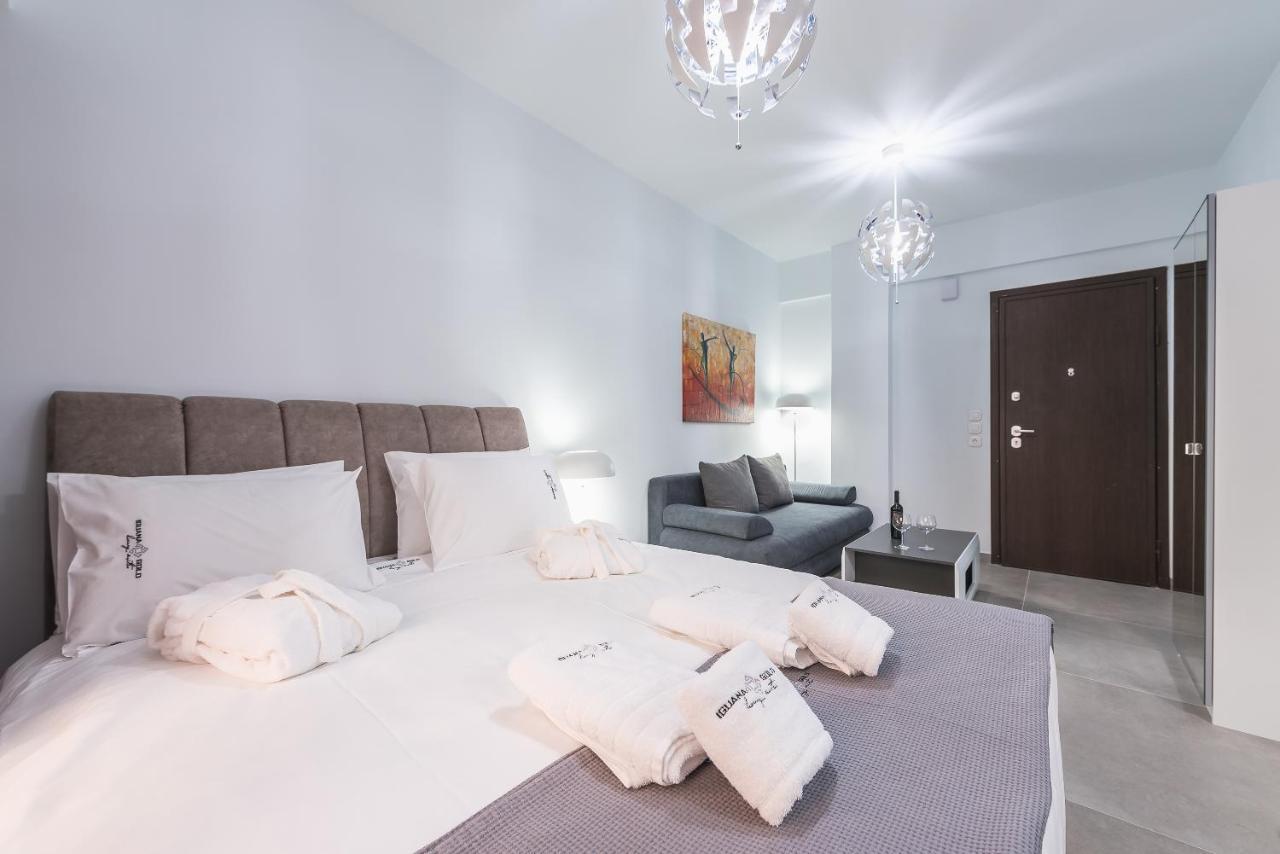 Iguana Gold Luxury Suites 1Min From Ermou Str أثينا المظهر الخارجي الصورة