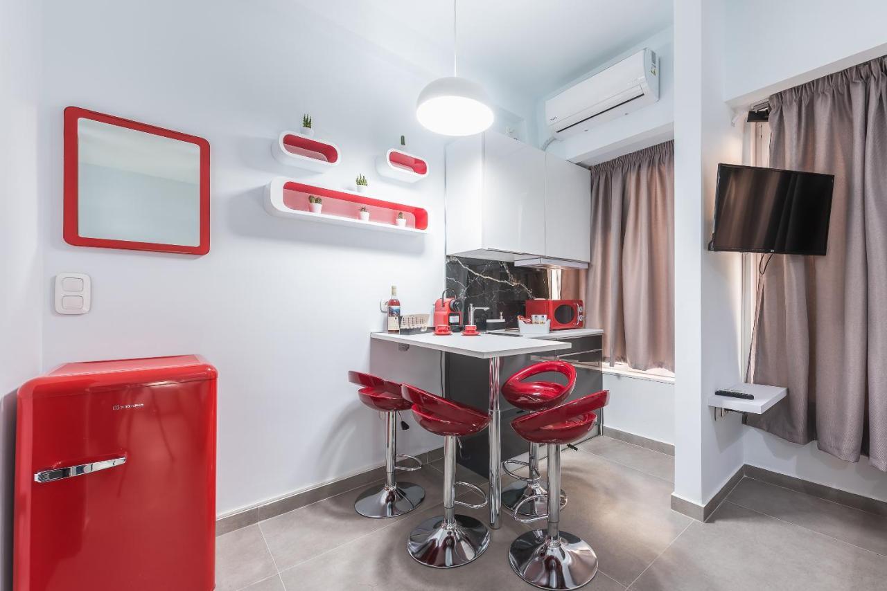 Iguana Gold Luxury Suites 1Min From Ermou Str أثينا المظهر الخارجي الصورة